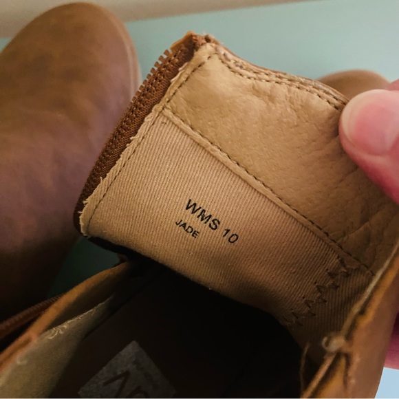 DV by Dolce Vita Jade / Jetta Bootie Size 10 Camel EUC - Picture 11 of 16